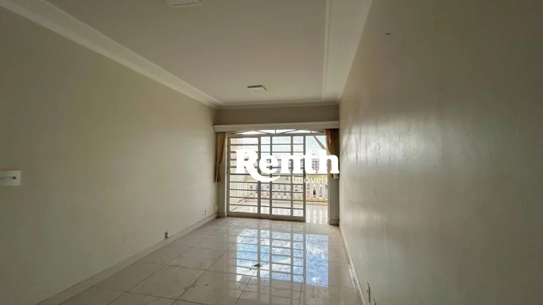 Apartamento com 2 dormitórios à venda, 92 m² por R$ 380.000,00 - Centro - Rio Claro/SP