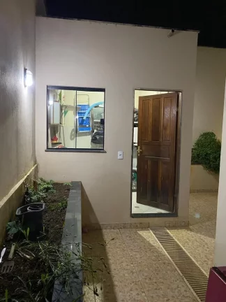Imagem CASA COM 4 QUARTOS E 4 SUÍTES A VENDA NA PRAIA