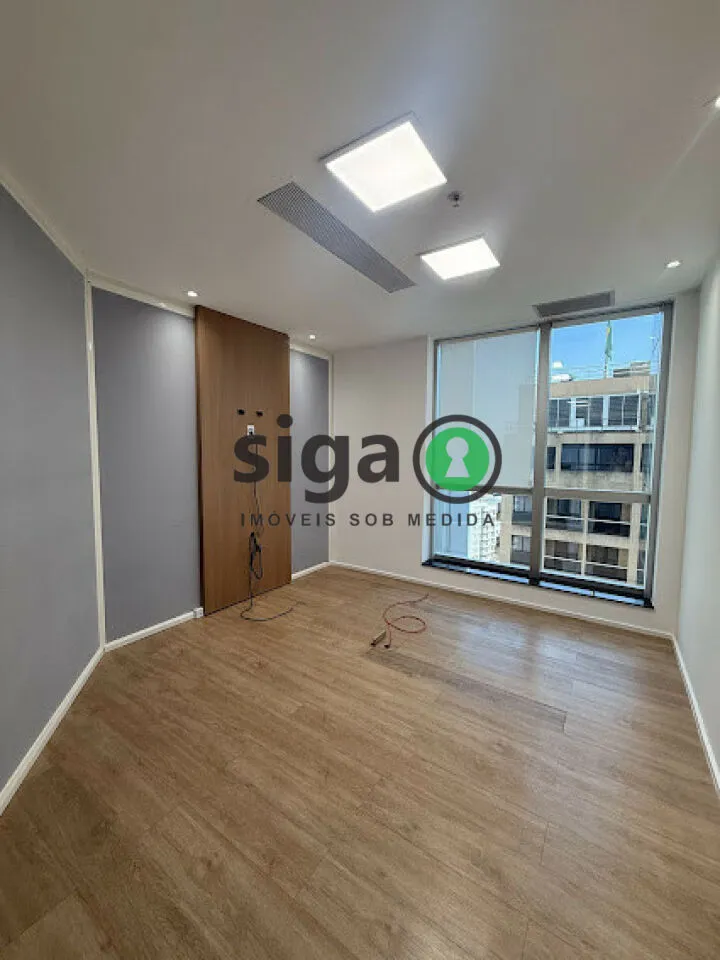 Imagem Sala Comercial de 212m² com 8 Vagas no Edifício Francisco Mellão.