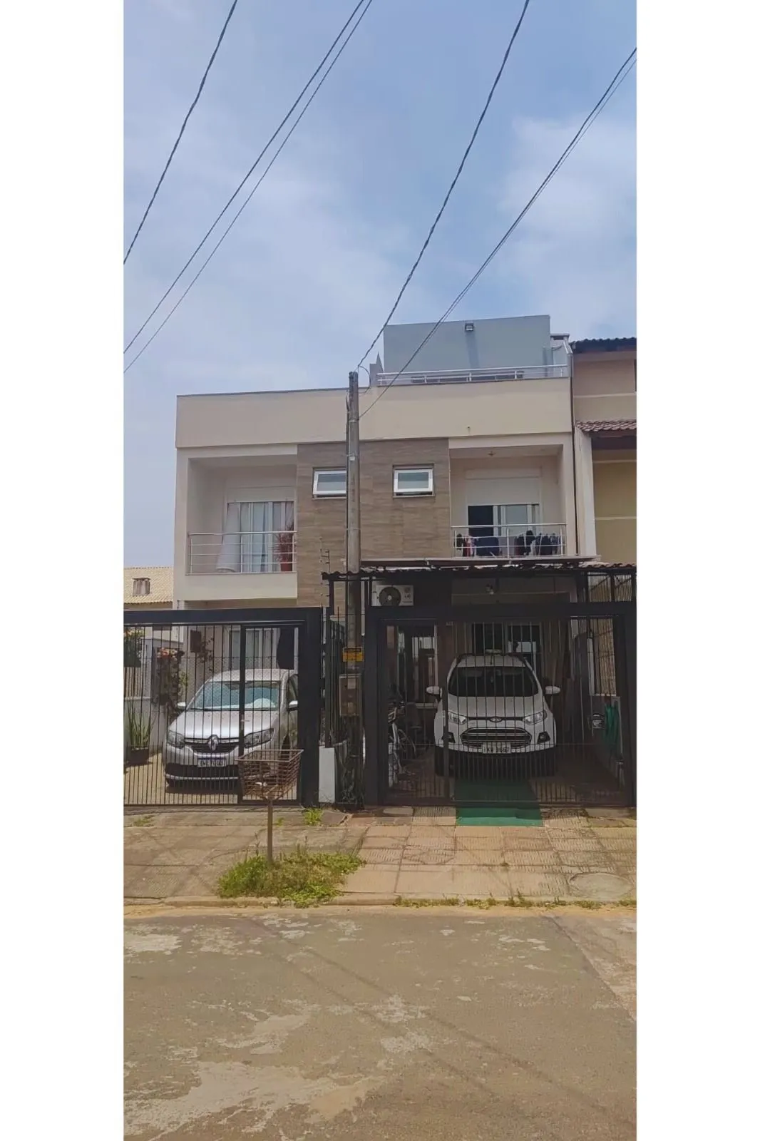 Imagem Sobrado à Venda - Conforto, Segurança e Vista Incrível para o Guaíba
