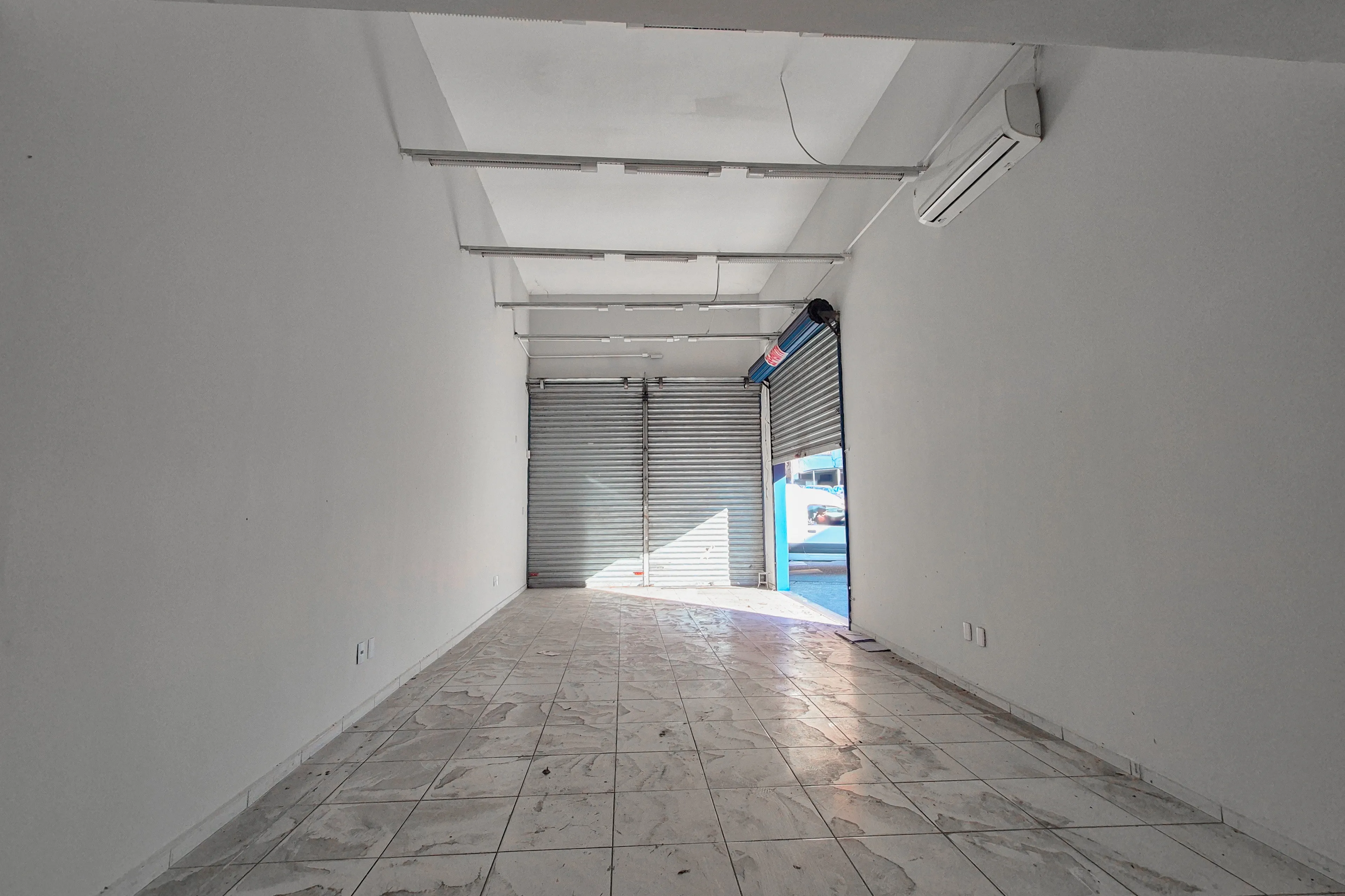 Imagem Loja de esquina para locação no Centro de Sorocaba | 85 m² com mezanino