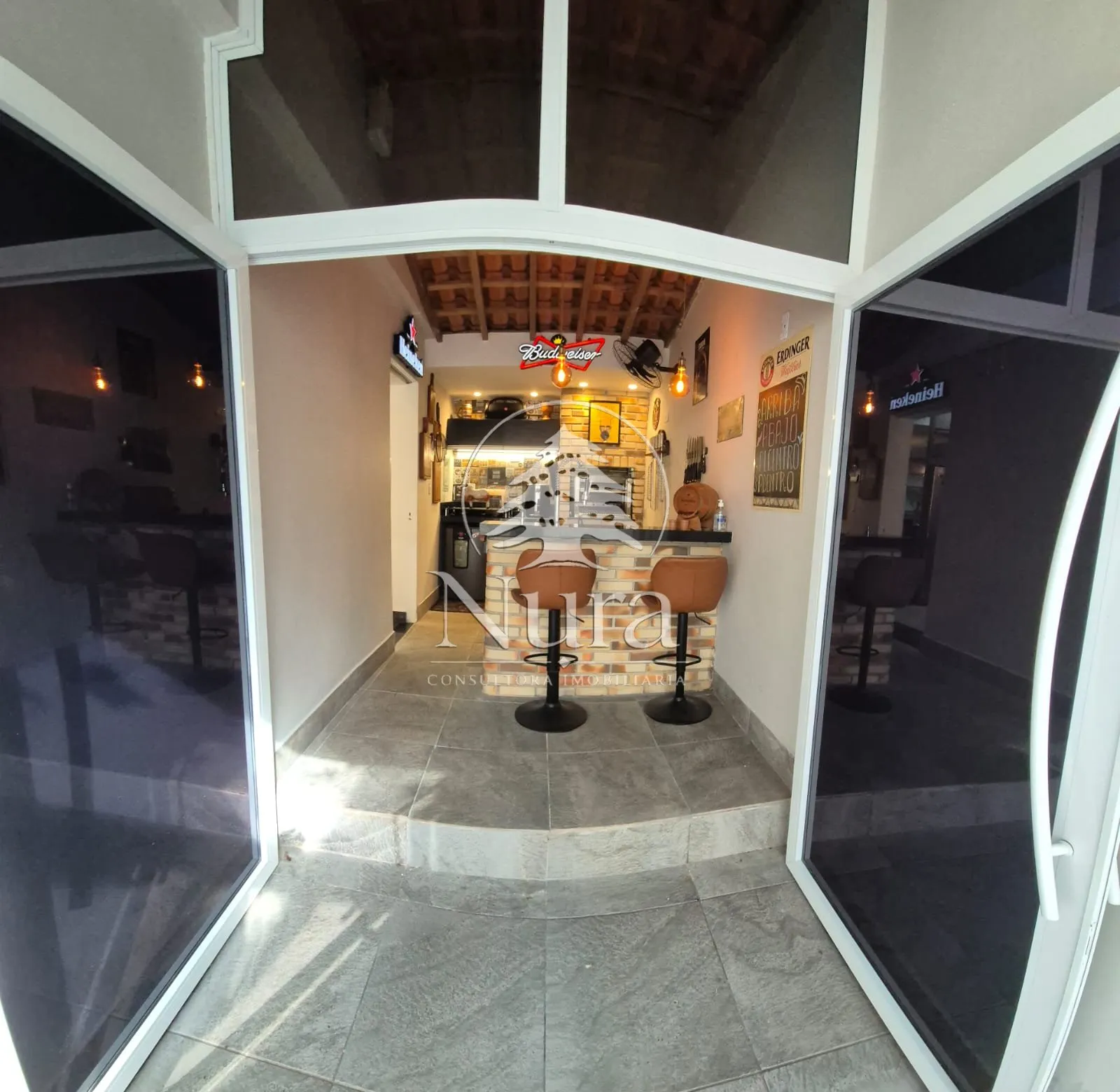 Imagem Sobrado de 2 quartos, 156m² no bairro Embaré, em Santos