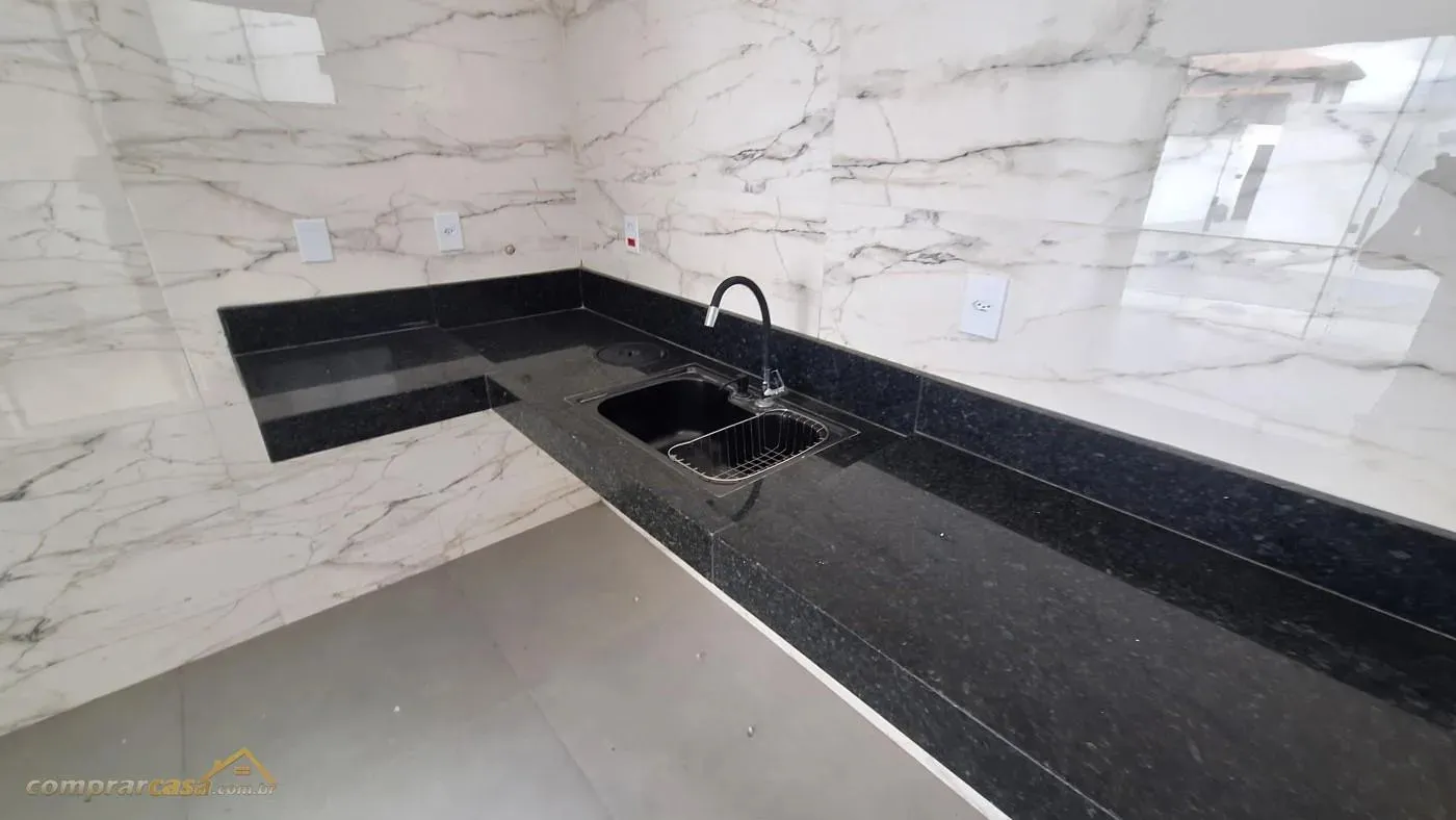 Imagem Casa para Venda em Cabo Frio / RJ no bairro Vila do Peró