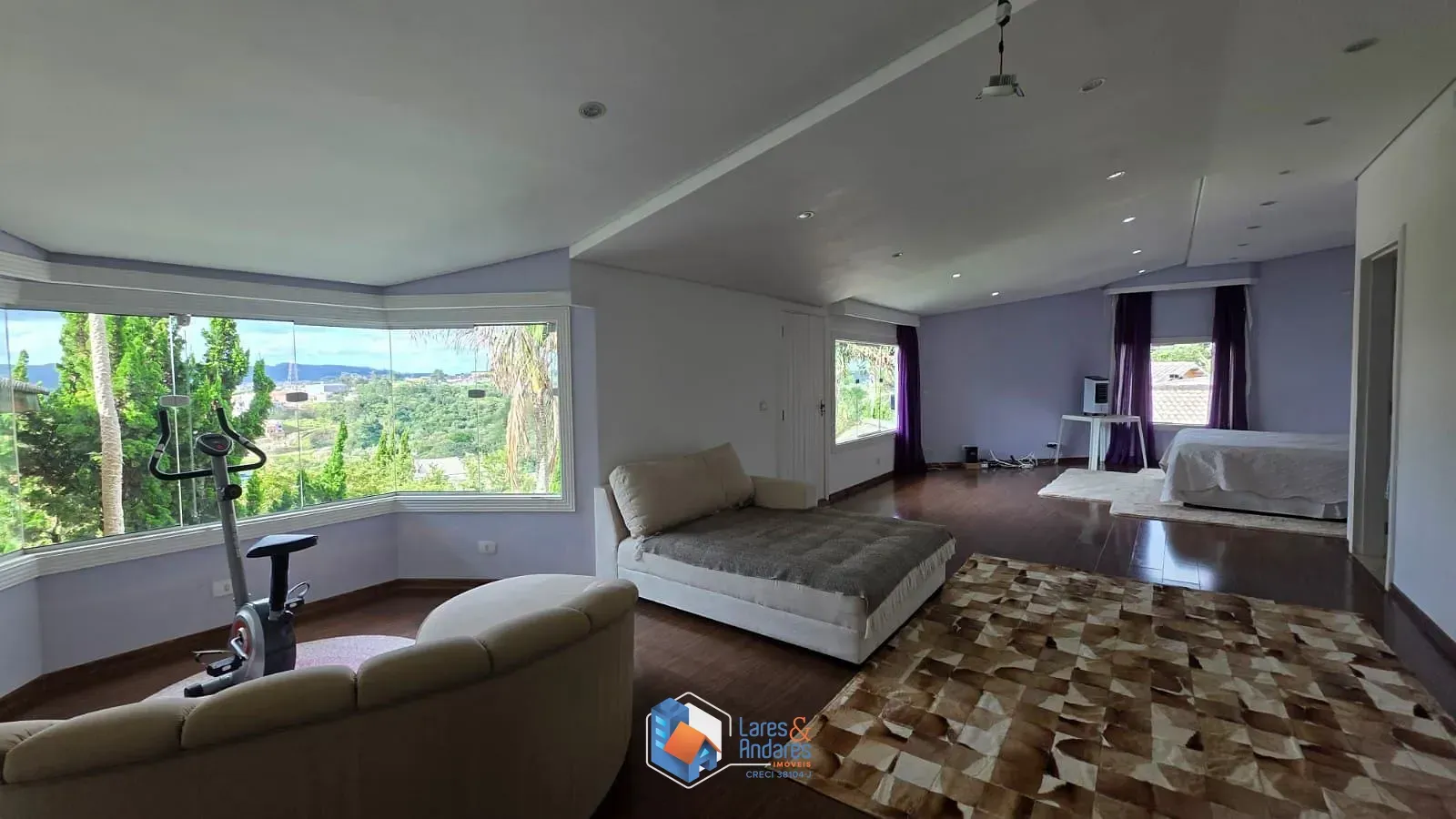 Imagem Casa Impecável com piscina de borda e vista infinita, um refúgio bem localizado no Portal Roselândia, Cotia, SP