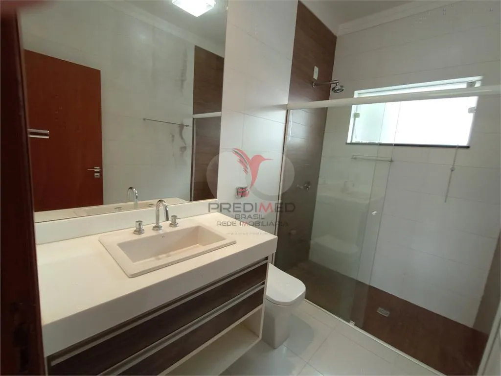 Imagem Casa de 4 quartos, 249m² no bairro Vila Antonieta I, em Lençóis Paulista