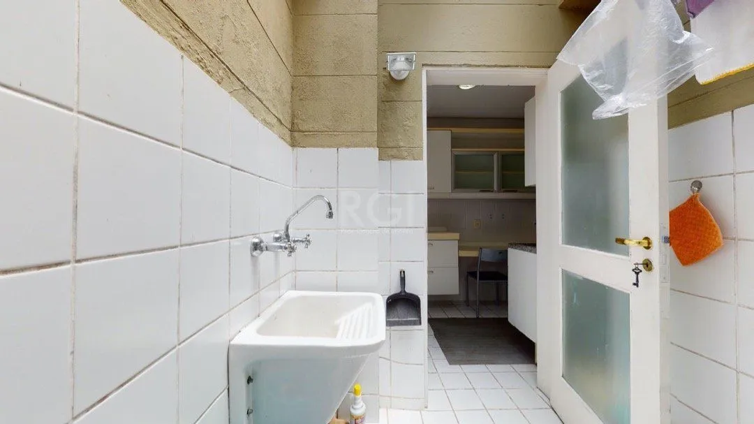 Imagem Casa para Venda - 130m², 3 dormitórios, sendo 1 suites, Cidade Baixa