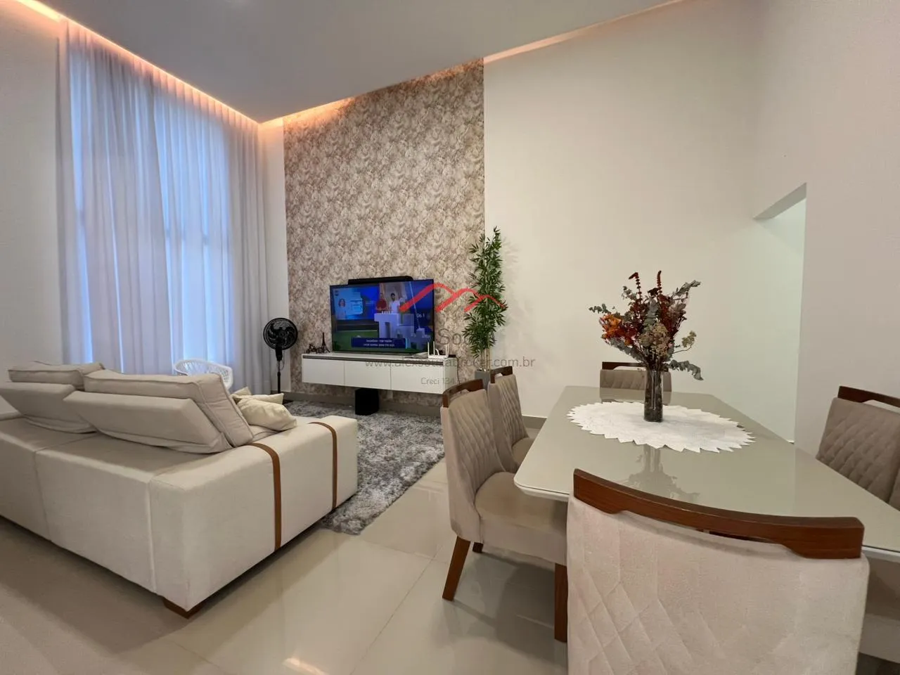 Imagem Casa em Condomínio para Venda em Hortolândia, Parque Ortolândia, 3 dormitórios, 1 suíte, 3 banheiros, 4 vagas