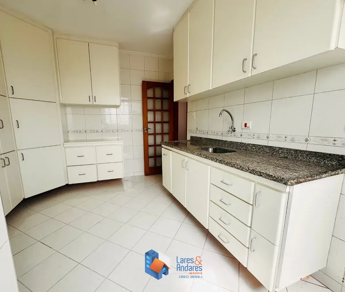 Imagem Apartamento para venda em Campos Elíseos com 4 quartos, sendo 1 suíte, 126m²