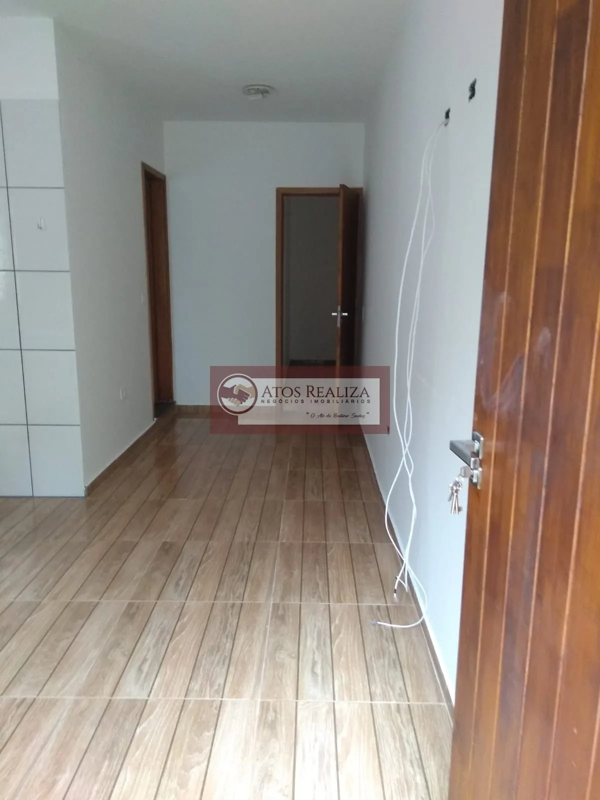 Imagem Alugue Casa/Fundos, 1 quarto em Jardim Lallo por R$ 950,00