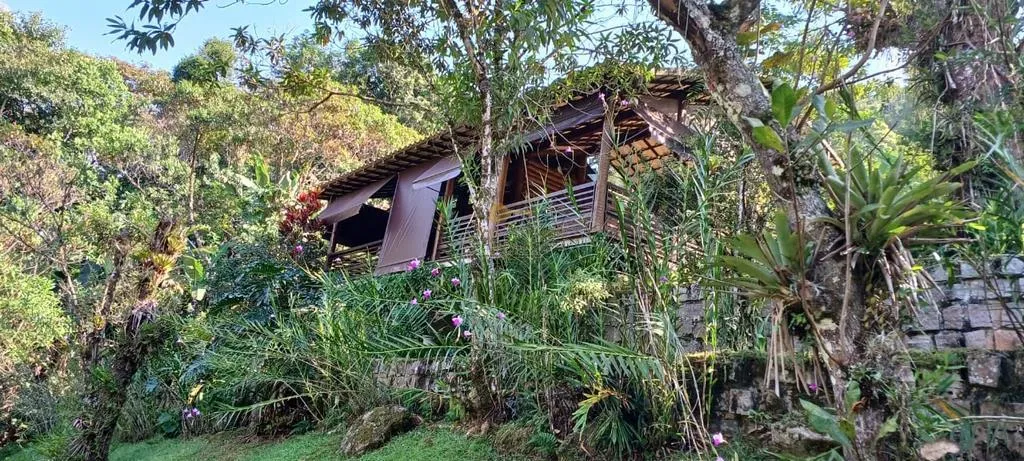 Imagem Casa em Condomínio para Venda em Guapimirim / no bairro Limoeiro