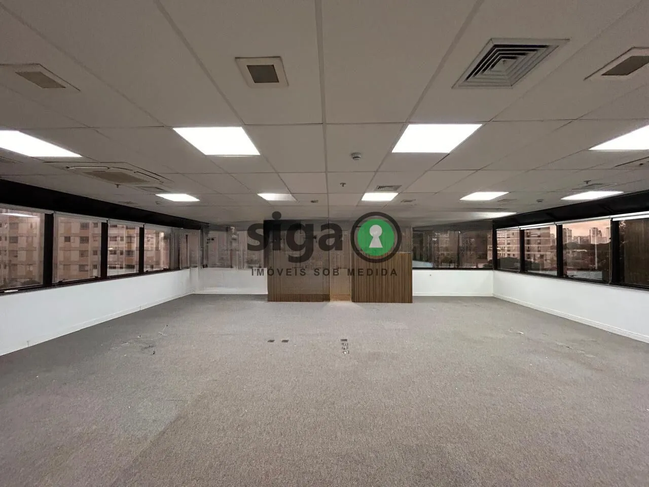 Imagem Sala Comercial de 97m² com 4 Vagas - Brooklin - São Paulo/SP