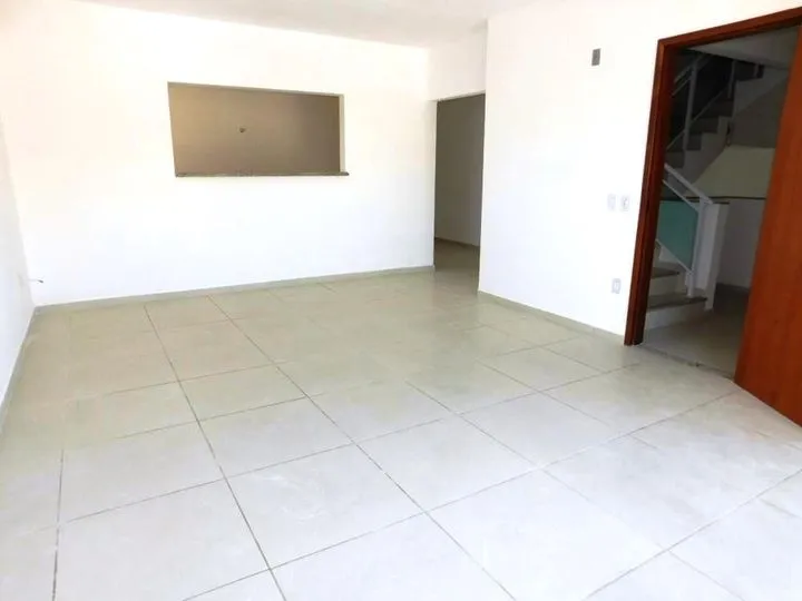 Apartamento com 3 Quartos para Alugar, 90 m² em Chácara Mariléa - Rio Das Ostras