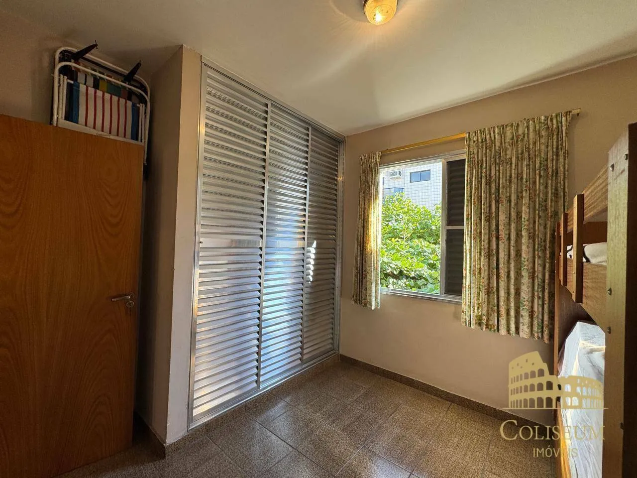 Imagem Apartamento com 2 dormitórios à venda, 54 m² por R$ 330.000,00 - Vila Guilhermina - Praia Grande/SP