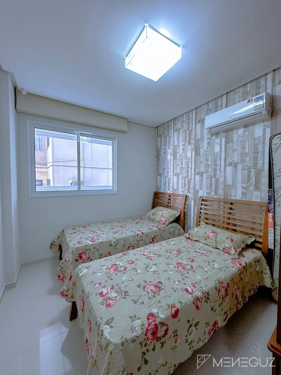 Imagem APARTAMENTO 3 QUARTOS A VENDA DE FRENTE PARA O MAR TOTALMENTE MOBILIADO E DECORADO