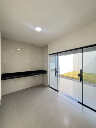 Imagem Casa 2/4 Com Suite No Maysa Em Goiania