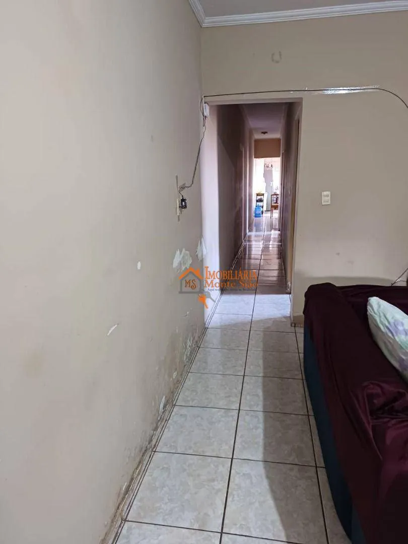 Imagem Sobrado com 3 dormitórios à venda, 170 m² por R$ 689.000,00 - Cidade Soberana - Guarulhos/SP