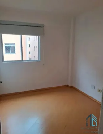 Imagem Apartamento, ensolarado e arejado, 03 quartos vaga livre no Portão em Curitiba PR