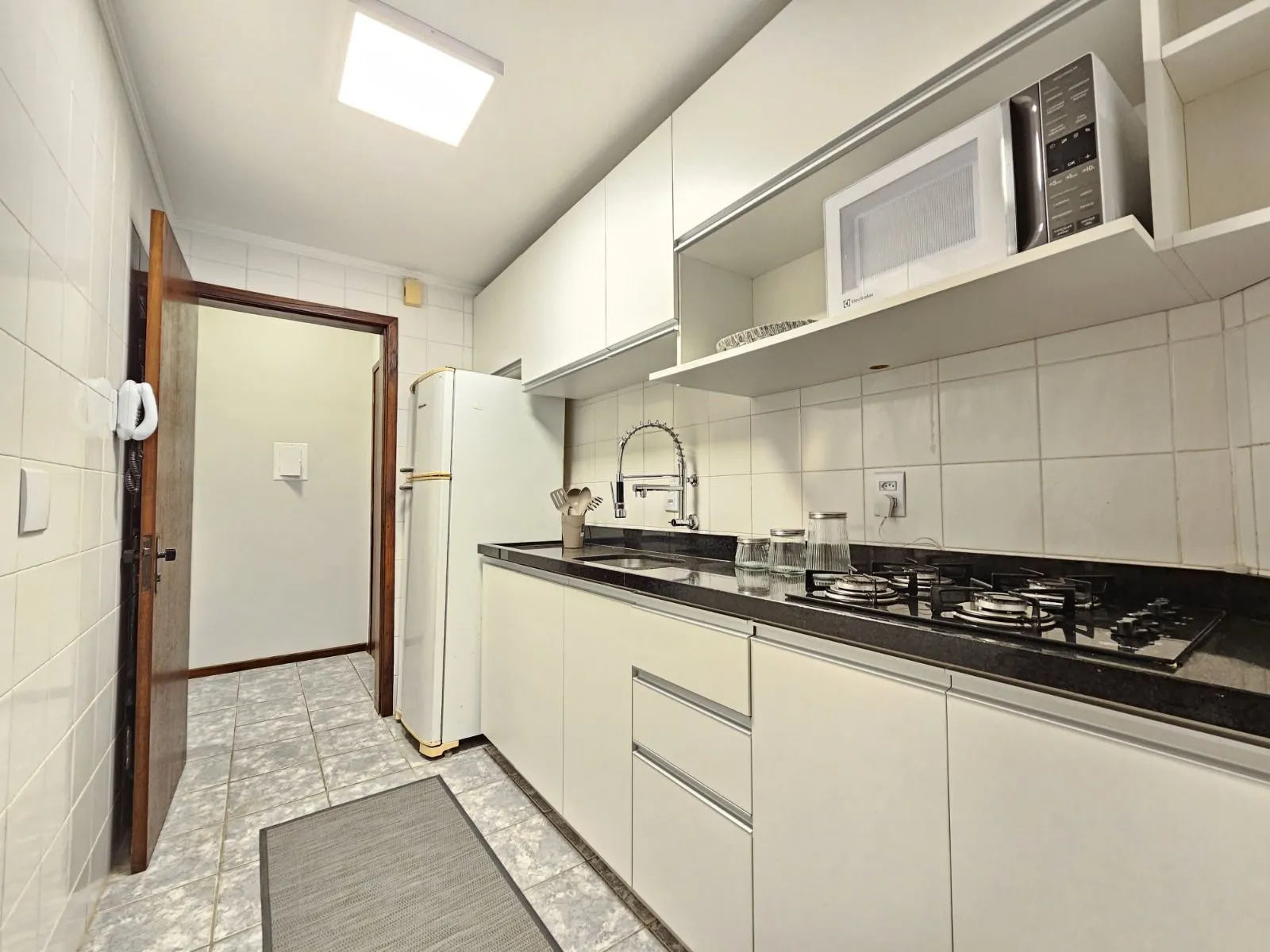 Imagem Apartamento, 02 Dormitórios, 01 Banheiro, 63.93m², Capão da Canoa - RS