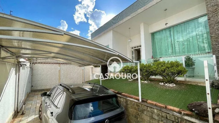 Imagem Casa com 7 quartos à venda, 400 m² por R$ 1.650.000 - São Lucas - Belo Horizonte/MG
