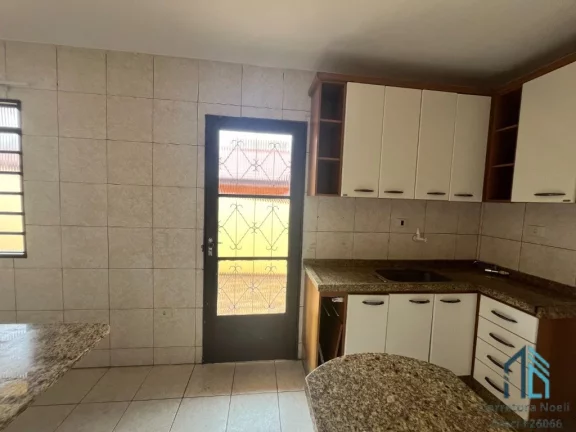 Imagem Casa com edícula 04 quartos c/suíte, 8 vagas no Uberaba/Jardim das Américas em Curitiba PR