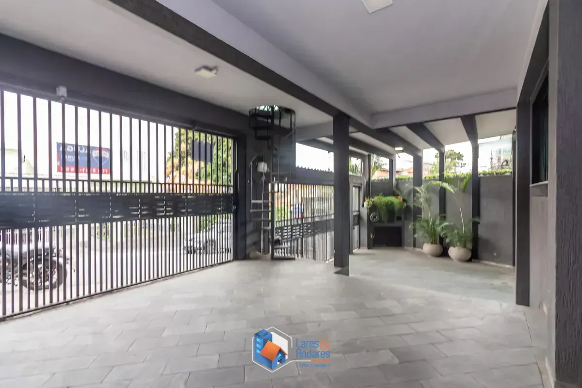 Imagem Sobrado para venda em Nossa Senhora do Ó com 3 quartos, sendo 3 suítes, 324m²