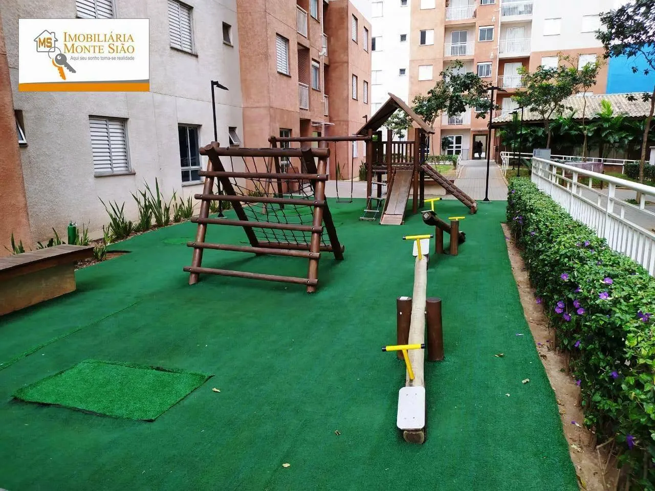 Imagem Apartamento no Residencial Adresse | 49m² | 2 Dormitórios | Andar Alto | Vista Livre | Sacada Envidraçada