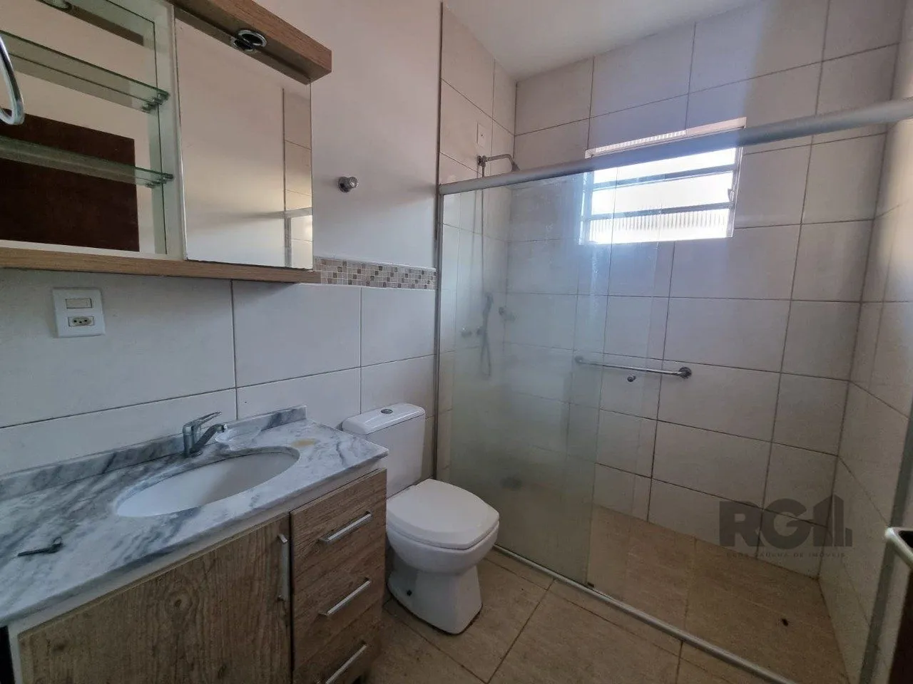 Imagem Linda Casa Bairro Ipanema 02 Dormitórios Suíte