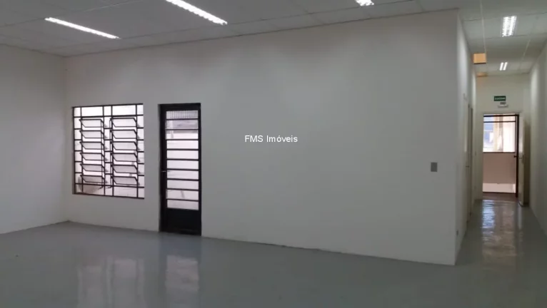 Imagem Galpão com 950m2 em Alphaville Industrial - Barueri