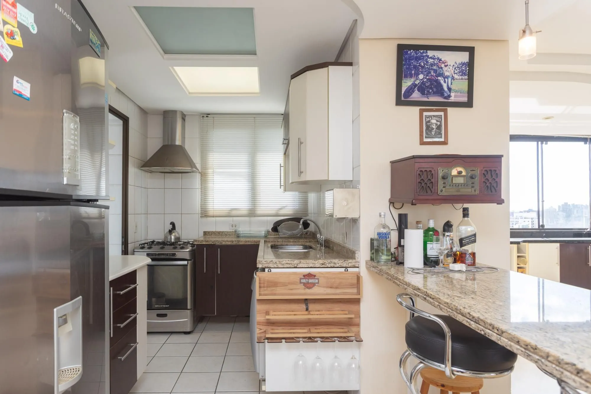 Imagem Apartamento 2 dormitórios sendo 1 suíte e 3 vagas no Petrópolis.