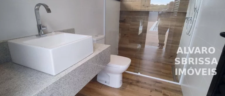 Imagem Linda casa com 4 sítes no Condomínio Parque Xapada Ytu: - 1000m2.at 415m2.ac