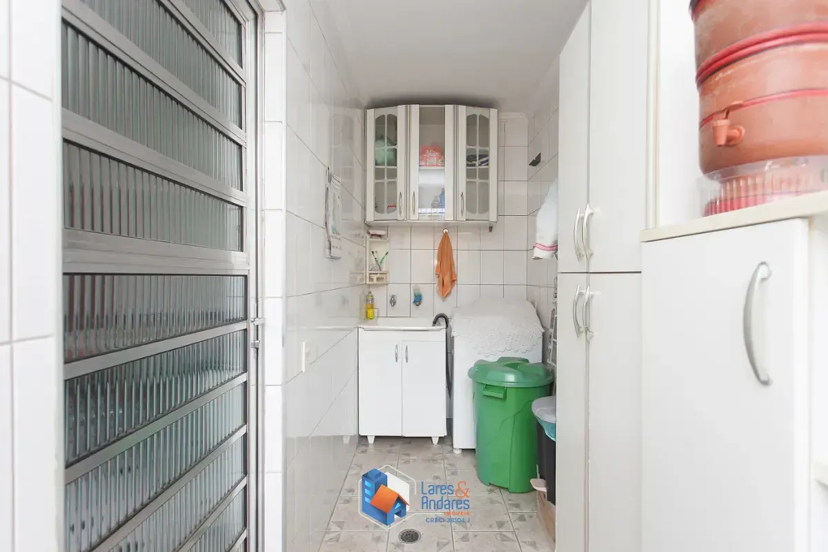Imagem Sobrado para venda em Vila Palmeiras com 3 quartos, 137m²