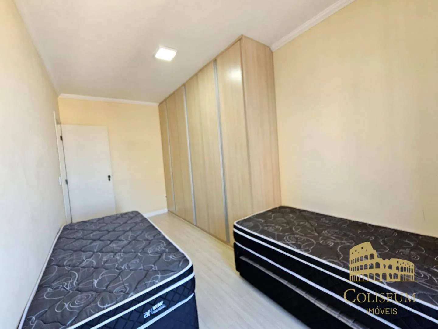 Imagem Apartamento com 2 dormitórios à venda, 84 m² por R$ 430.000,00 - Aviação - Praia Grande/SP