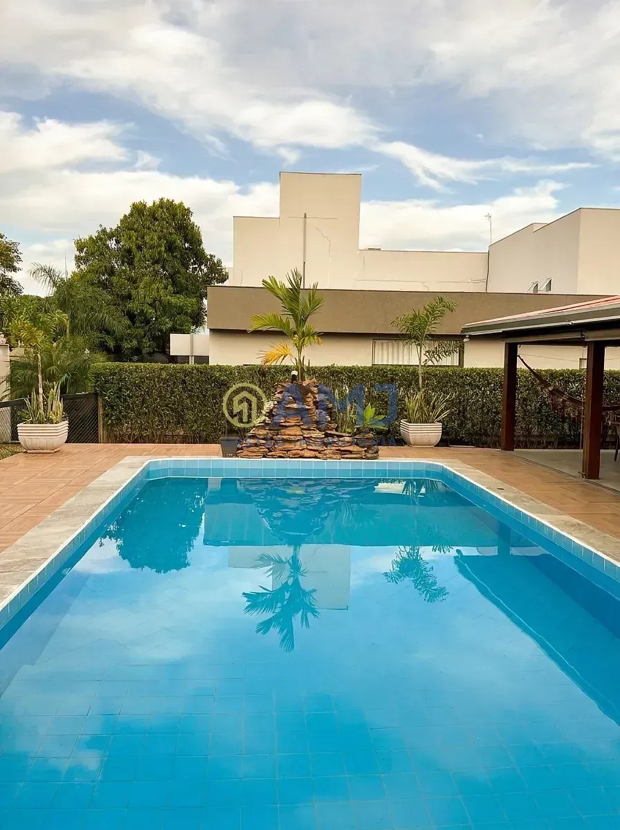 Imagem CHÁCARA DE ALTO PADRÃO À VENDA NO TERRA DO BOI | 5 QUARTOS | 2.287 M² | ACEITA FINANCIAMENTO