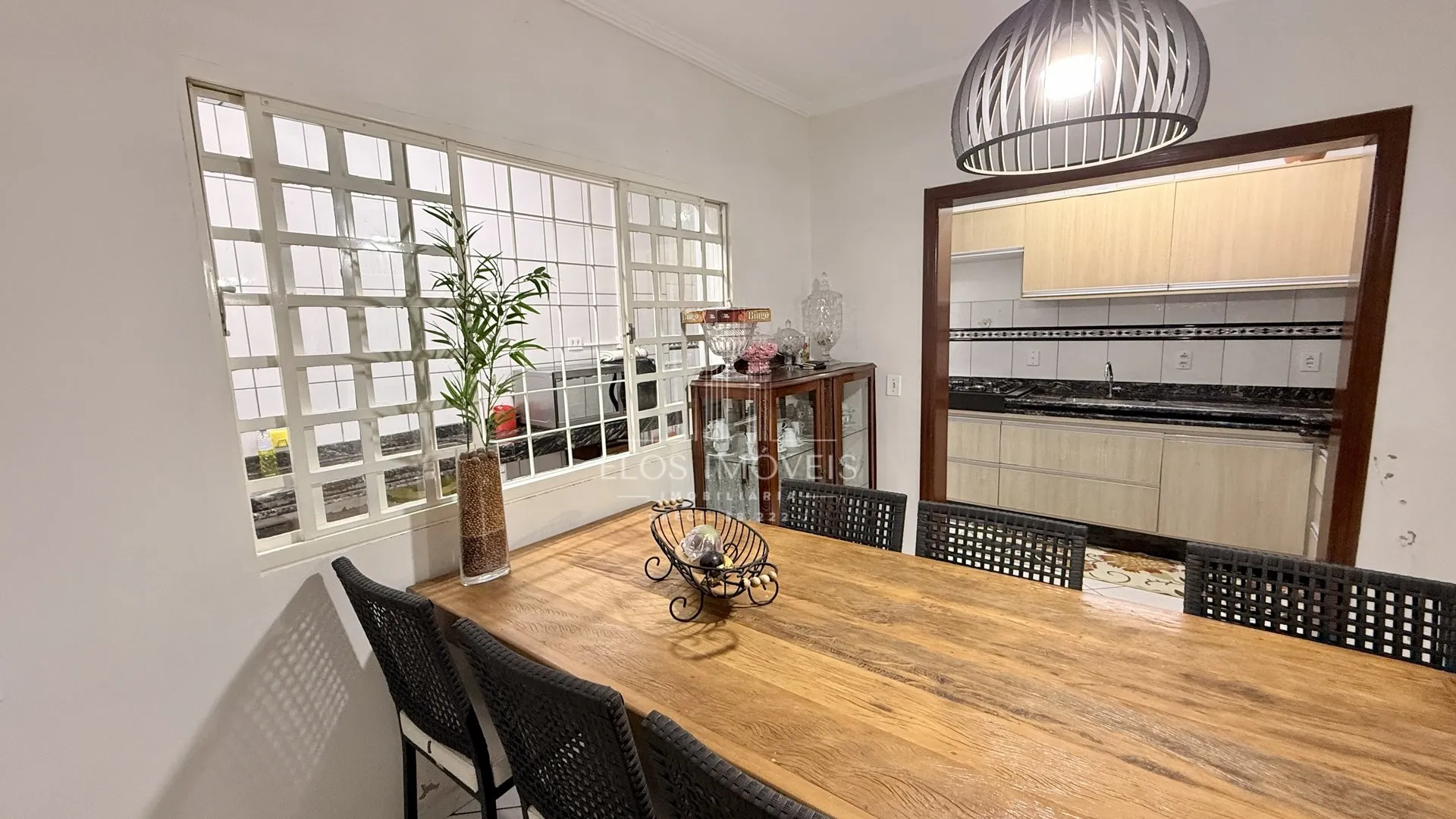 Imagem Sobrado de 4 quartos, 203m² no bairro Parque Hippolyto, em Limeira