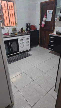 Imagem Casa 220m² - 3 Dorm - 2 Suítes - 2 Vagas.