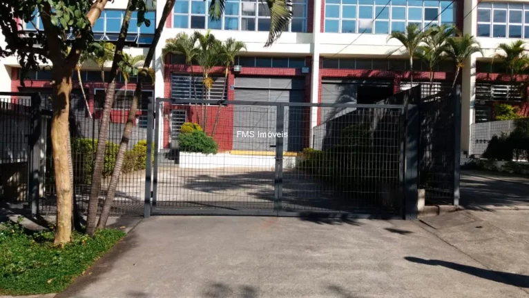 Imagem Galpão com 950m2 em Alphaville Industrial - Barueri