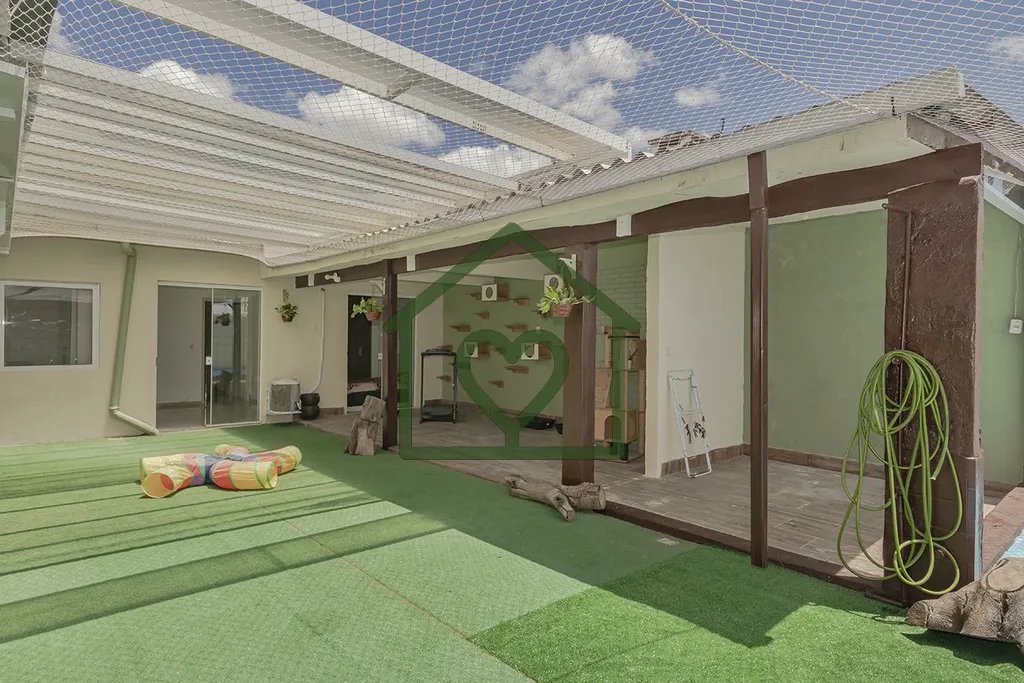 Imagem Casa ampla, no bairro Jardim Itu Sabará, com 3 dormitórios, possibilidade de 2 súites, sala de es...