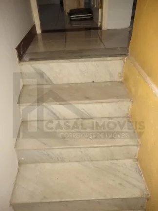 Imagem CASAL IMÓVEIS VENDE CASA HUMAITÁ/PEDREIRA COM 5/4 + 1 DCE- /2 PAVIMENTOS/2 VGS/QUITADA/APTA AO FINANCIAMENTO