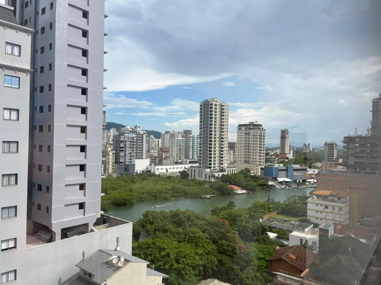 Imagem Apartamento à venda com 131.77m2 por R$ 2.600.000,00