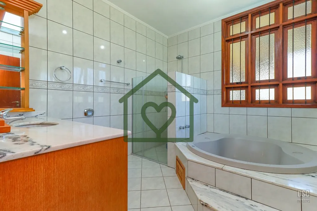 Imagem Viva com Exclusividade em Ipanema: Casa Completa com Piscina, Sacadas e Ambientes Amplos

Esta resid...