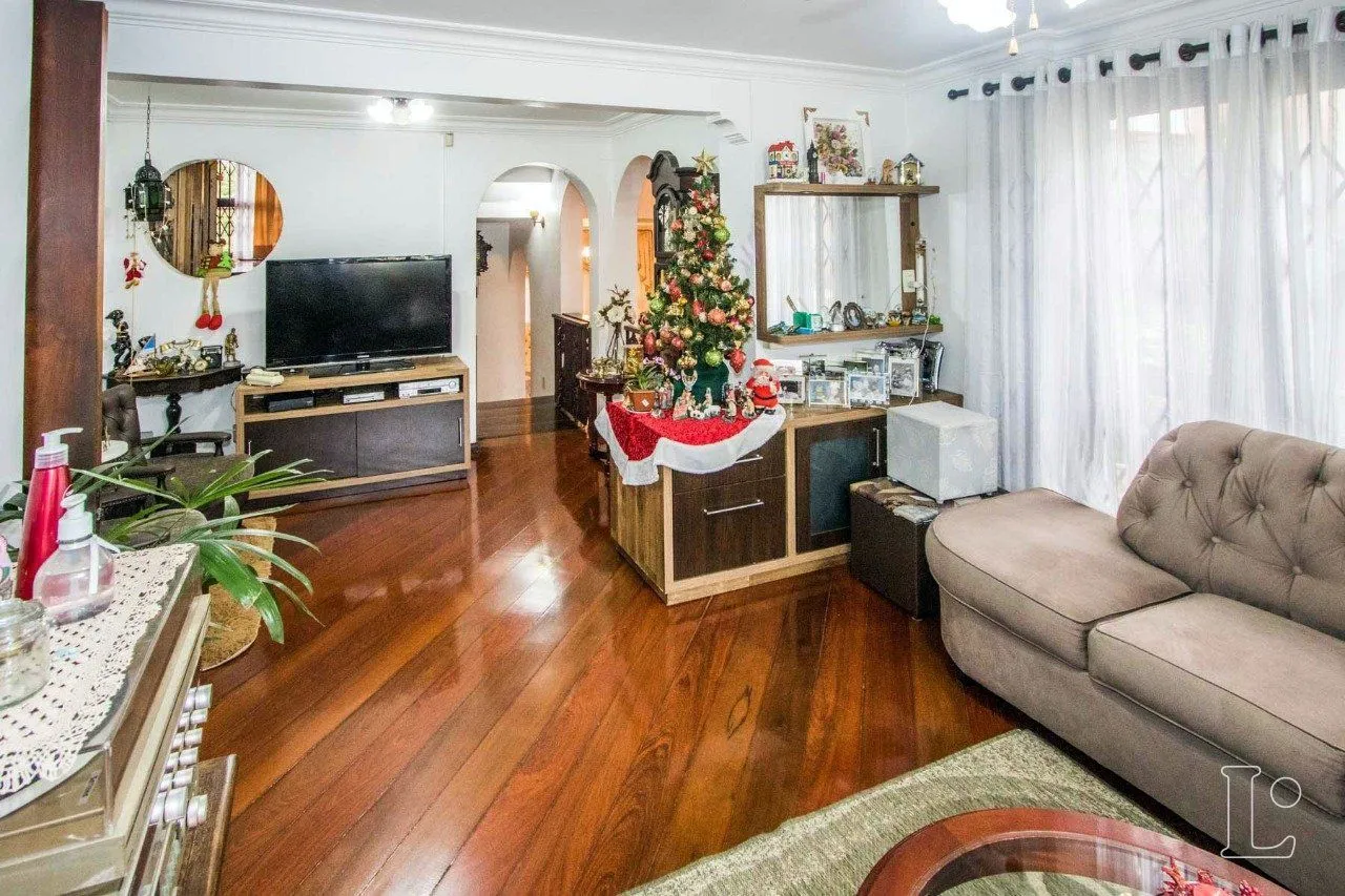 Imagem Casa para Venda - 485m², 4 dormitórios, sendo 1 suites, 3 vagas - Cristal