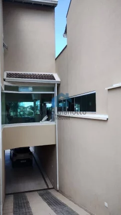 Imagem Casa à venda no Outeiro de Passárgada em Cotia/SP