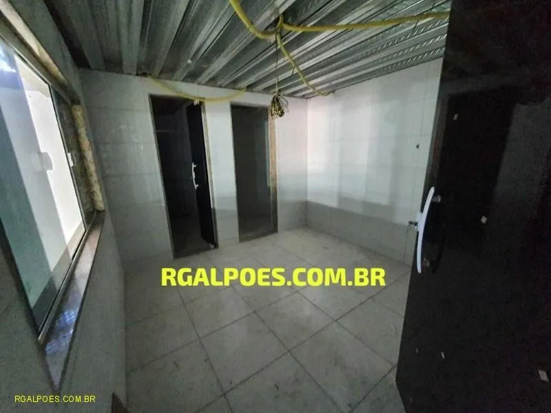 Imagem Galpão para Locação em NOVA IGUAÇU, Jardim Da Posse, 2 banheiros