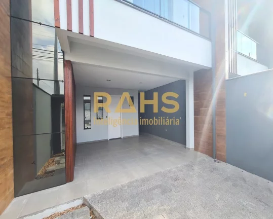 Moderno sobrado com 195m² privativos, localizado na melhor região do bairro Floresta. Detalhes em ...