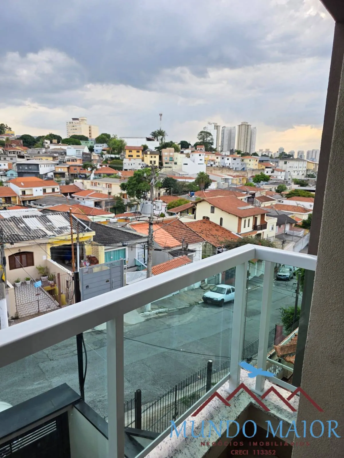 Imagem Sobrado 3 dorms-novo na Zona Norte com 3 vagas e quintal com churrasqueira