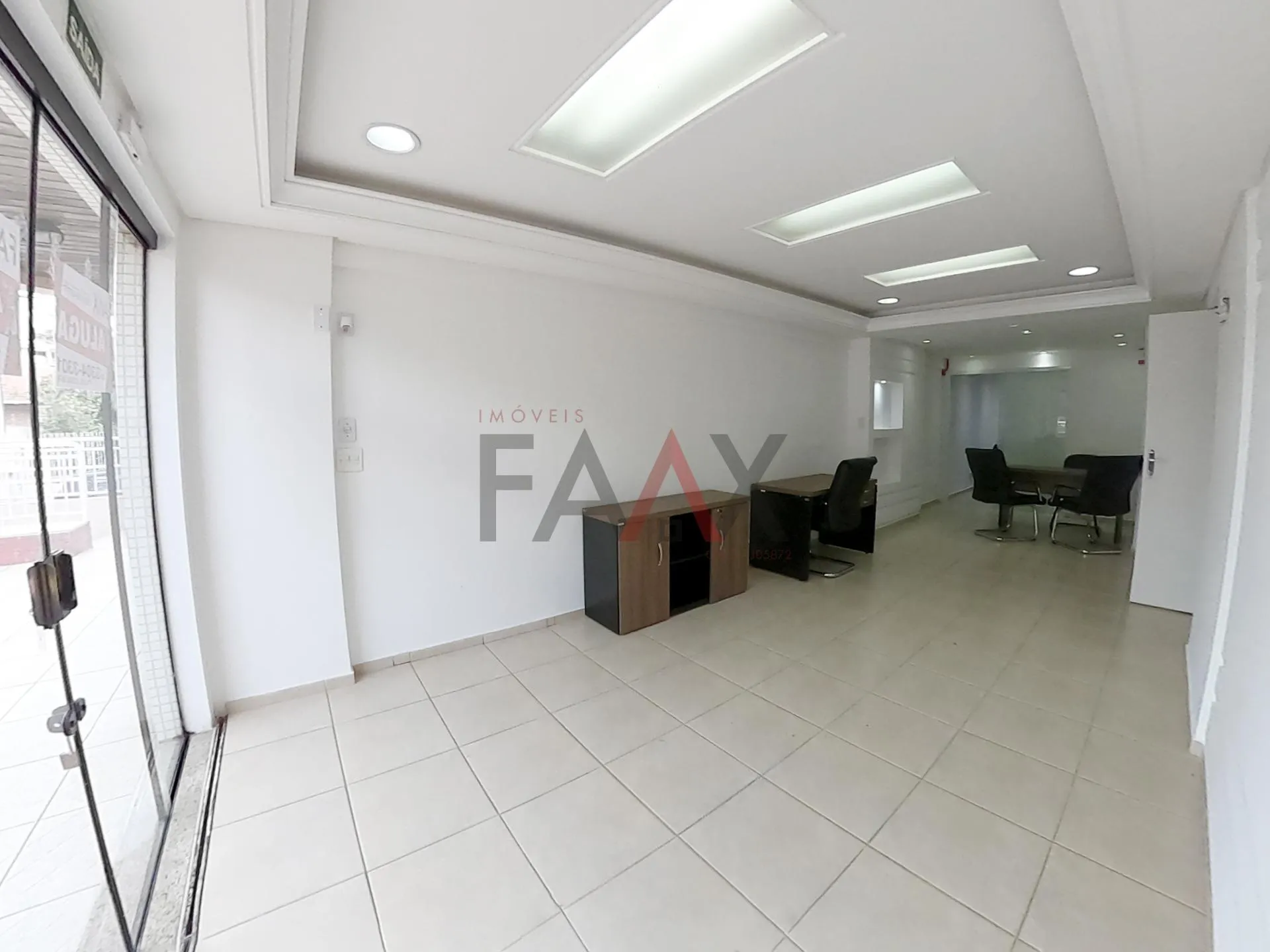 Imagem Sala Comercial para locação, frente a Lagoa das Lagrimas com vista privilegiada