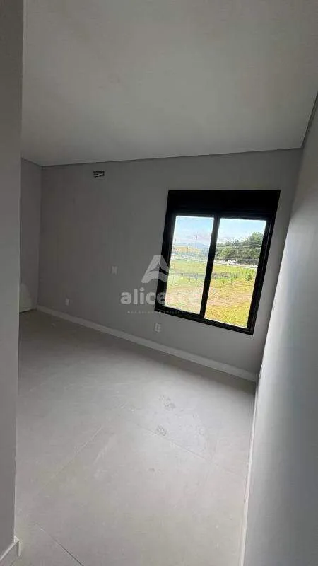 Imagem Sobrado à venda com 3 quartos 3 suítes, 154,15m² em Vargem Pequena Florianópolis