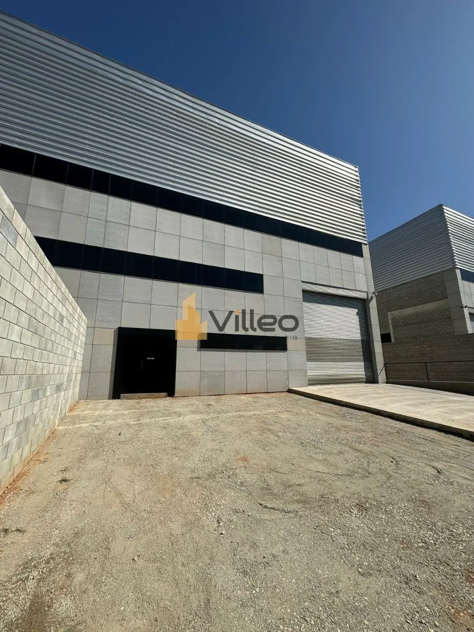 Imagem Oportunidade única para o seu negócio! Este galpão com área privativa de 747,5 m² está localiz...