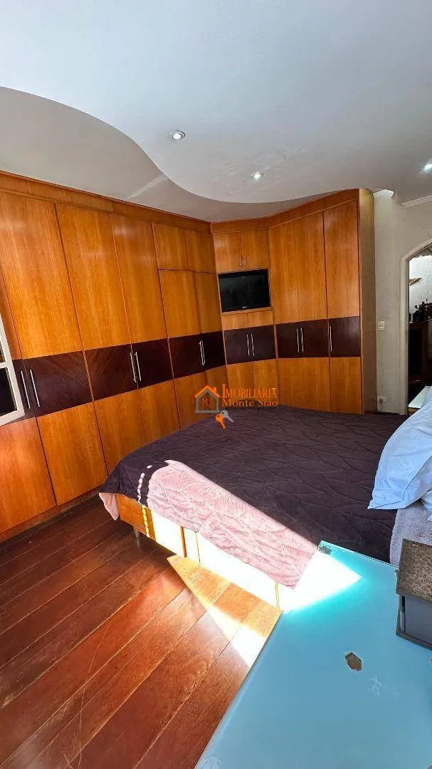 Imagem Casa com 2 dormitórios para alugar, 3000 m² por R$ 6.500,00/mês - Vila das Palmeiras - Guarulhos/SP