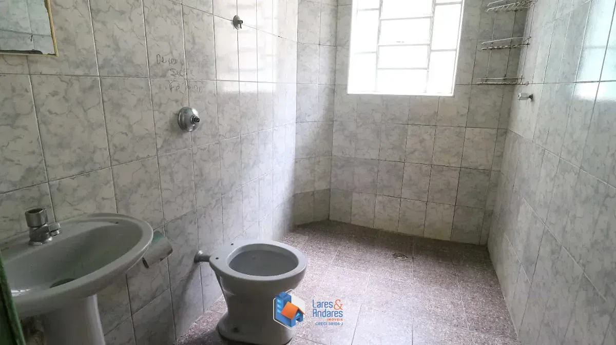 Imagem Casa para venda em Parque Peruche com 4 quartos, 197m²